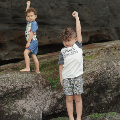Marvel Avengers Summertide Doodle Boys Short-Sleeve Rash Guard Set